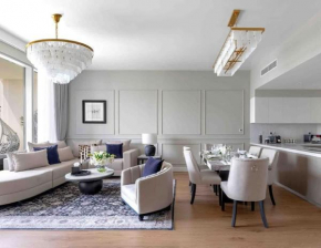Luxurious 4BR, Burj Khalifa & full fountain view, Downtown Dubai